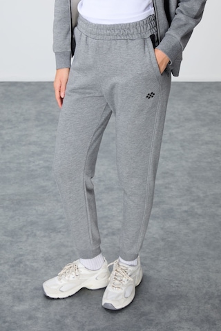 Tommy Life Gri Melanj Kompakt Pamuklu Kalın Pürüzsüz Dokulu Kapüşonlu Oversize Fit Kadın Eşofman Takım - 95343 GRİ MELANJ