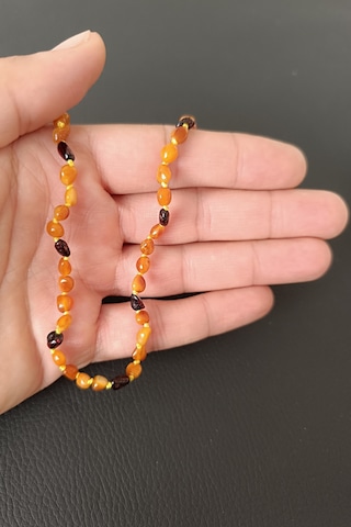 Damla Kehribar Bebek Çocuk Diş Nazar Ve Sağlık Kolyesi 37 Cm Açılıp Kapanır Dişli Kehribar Kolye 37cm Kehribar Kolye 37cm
