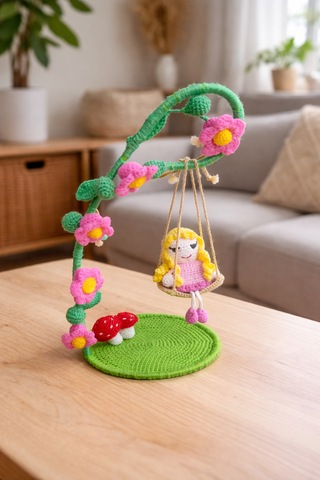 Çiçekli Salıncakta Amigurumi Bebek Özel Tasarım Hediye 0