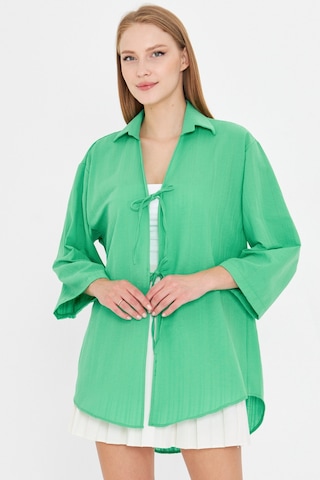 Armonika Kadın Açık Yeşil Gömlek Yakalı Önden Bağcıklı Kimono Gömlek Arm-25k001006