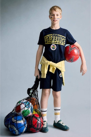 Defacto Fenerbahçe Kısa Kollu Pijama Üst Şort Pijama Alt 2li Pijama Takımı Erkek Çocuk H7578a826hsın42 İndigo-ın42
