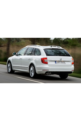 Skoda Superb Combi 2009-2015 Arka Silecek Süpürge 40CM 3T9955425