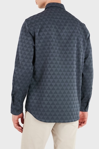 Guess Ls All Over Jacquard Logolu Jakarlı Klasik Yaka Uzun Kollu Gömlek M6yh31w2892 Erkek Gömlek M6yh31 W2892 Fbhq Lacivert