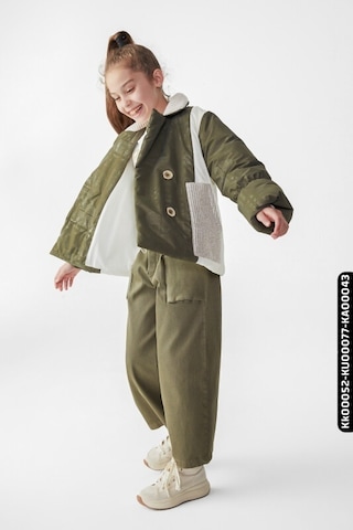 Xo Kids Kız Çocuk Büyük Yakalı Düğmeli Şişmeli Style Mont 8-14 Yaş 35352 Haki