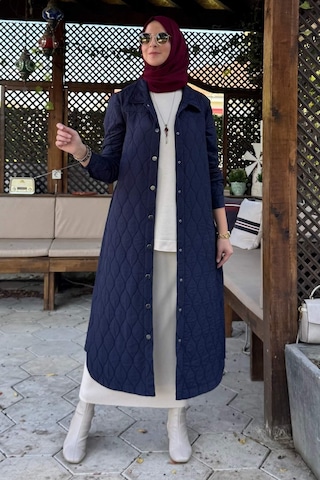 Rabia Şamlı Elmas Kapitone Kap Lacivert Çok Renkli
