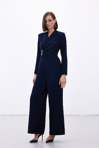 Sateen Fiyonk Aksesuarlı Krep Tulum - Lacivert-136703 Lacivert
