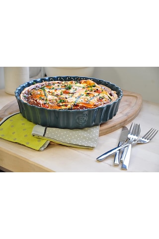 Emile Henry Tart-Börek Fırın Kabı Yuvarlak 24 cm Kırmızı/Burgundy Kırmızı