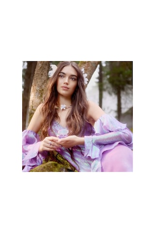Elvie Midnight Magic Böğürtlen Ve Hercai Menekşesi Notalı Çekici Kadın Parfümü Edp Çiçeksi