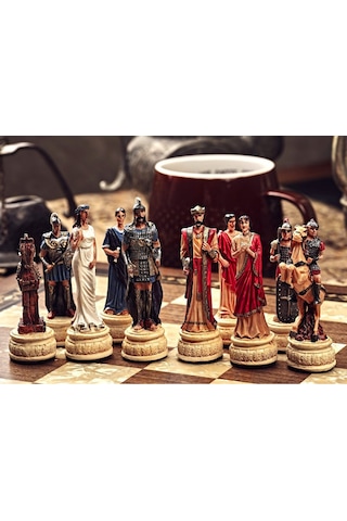 Sparta - Truva Satranç Takımı Şah 8 Cm Hektor, Aşil Ve Truva Atı Nın Destansı Çatışması