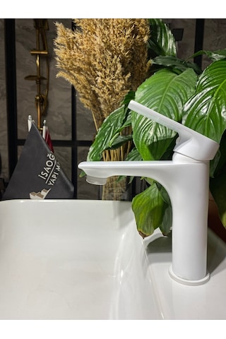 İsaoğlu Yapı Beyaz Lavabo Bataryası Beyaz Banyo Musluğu Mat Beyaz Lavabo Musluk Kare Modern Tasarım Beyaz