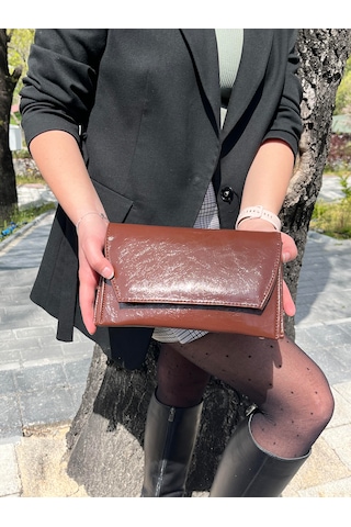 Butikolea Edge Mini Zincir Askılı Portföy Kadın Çantası Kahverengi