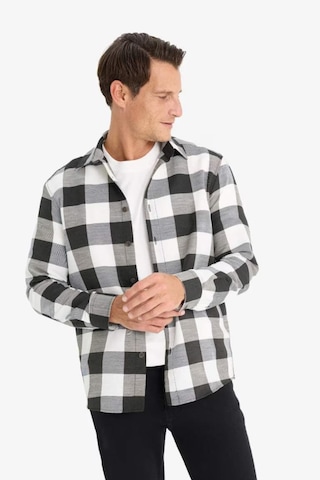 Defacto Regular Fit Polo Yaka Pamuklu Kareli Uzun Kollu Gömlek D6145AX25SP Siyah