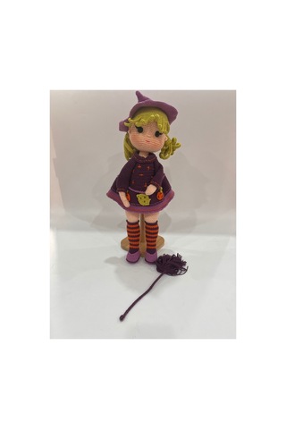 El Örgüsü Amigurumi Cadı Kız Bebek 41 Cm Halloween Dekorasyon & Çocuk Hediyesi Mor
