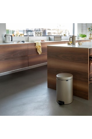 Brabantia Çöp Kutusu 20 Litre Newicon Pedallı Şampanya Rengi