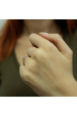 Lova I Renk 0,25 Karat Pırlanta Tektaş Yüzük - IDL Sertifikalı