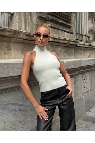 Kadın Yarım Balıkçı Yaka Full Esnek Sakallı Sırt Dekolteli Spor Şık Tasarım Sırtı Açık Bluz Ekru
