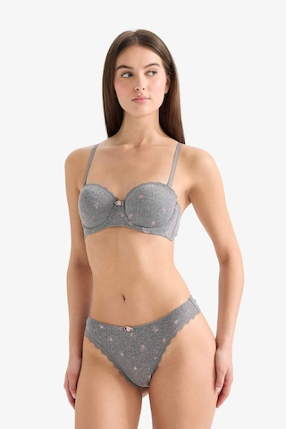 Defacto Çiçekli Dantel Detaylı Brazilian Külot F6141ax26spgr371 Gri-gr371