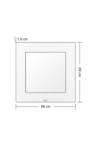 Akismal M Duvar Aynası