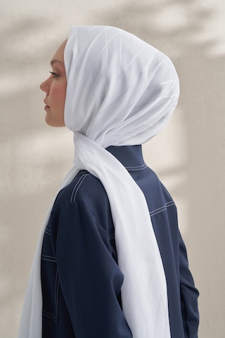 Armanda Krep Jakar Prizma Desen Şal - 70 X 190 Kırık Beyaz