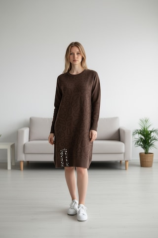 Kadın Önü Desenli Etek Yan Ucu Boncuklu Düşük Kol Tunik Kahverengi