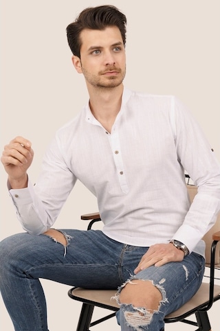 Beyaz Hakim Yaka Üç Düğmeli Slimfit Keten Erkek Gömlek Beyaz