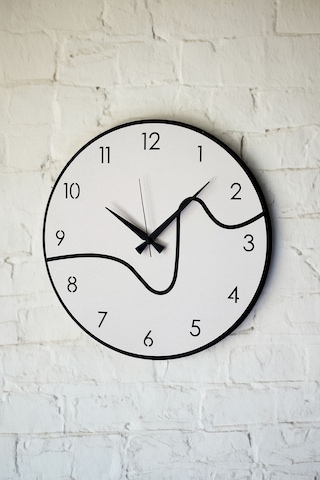 Dekoratif Yeni Modern Caph Beyaz - Siyah Ahşap Duvar Saati 48cm Siyah - Beyaz