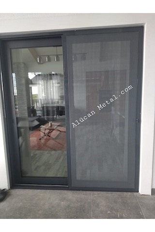 Yana Kayar Tekerli Sürme Sineklik