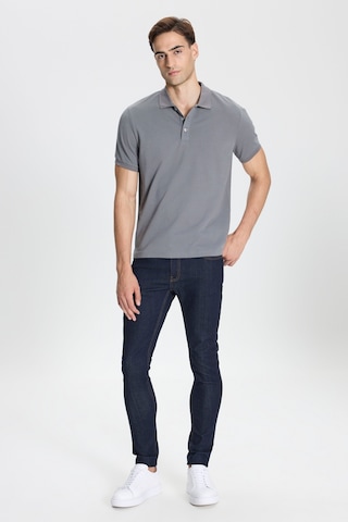 George Henry Çekmeyen Pamuklu Kumaş Slim Fit Dar Kesim Kıvrılmaz Polo Yaka Tişört Gargoyle Gri