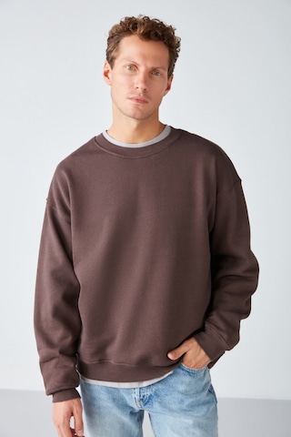 Grimelange Stephan  Erkek Yumuşacık Kumaşlı Organik Pamuklu Oversize Fit Yuvarlak Yakalı Kahverengi Sweatshirt