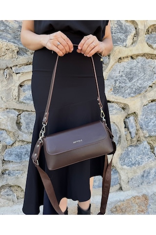 Just Polo Kadın Yeni Sezon Çapraz Askılı Günlük & Özel Günlere Uygun Şık El Ve Omuz Çantası Ebat: 28 X 13 Cm Kahverengi 75574004