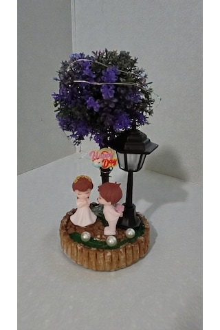 İthal Sevgi Temsilli Ledli Ağaçlı Biblo Ürün Boyutu:20 Cm