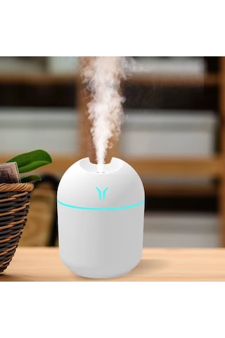 Işıklı Kuru Havayı Azaltan Ve Aromaterapi Deneyimi Sunan Hava Ve Oda Nemlendirici 220 Ml 8x8x10cm 5399