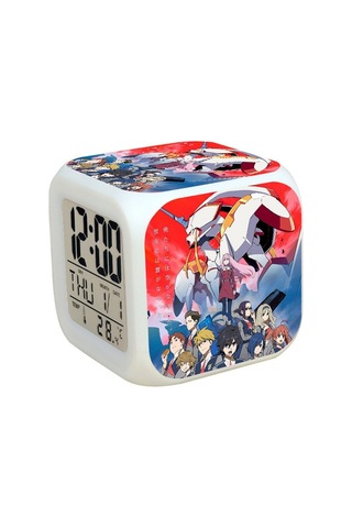 7 Renkli Led Kare Dijital Alarmlı Saat - Beyaz, 12 Saatlik Zaman Formatı, Kaliteli Led Işık, Kullanışlı Saat