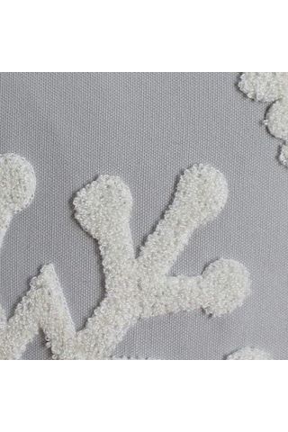 Pamuk Ve İşlemeli Kanvas Kumaştan Üretilmiş, Kar Tanesi Desenli Kare Dekoratif Yastık, 45x45 Cm 18x18 İnç , Ev, Yatak, Koltuk Veya Arabanın Yılbaşı Dekorasyonu İçin İdealdir 1 Gri, 1 Çift .