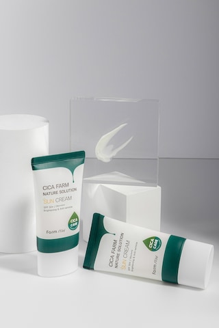 Farmstay Cıca Farm Nature Solutıon Sun Cream 50g - Cica Özlü Yatıştırıcı Güneş Koruyucu Krem