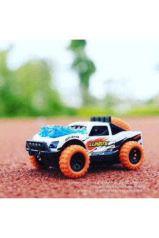 4x4 Çarpışan Oyuncak Araba Sesli Ve Işıklı Çek-bırak Çok Renkli