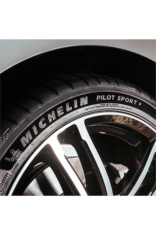 Michelin 275/40ZR19 105Y XL Pilot Sport 5 Yaz Lastiği - 2024