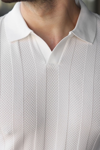 Madmext Beyaz Slim Fit Polo Yaka Triko Erkek Tişört E7491