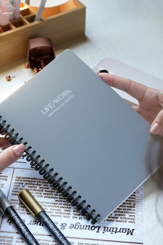 Sylcon Spiralli Defter Life&work . Pp.100 Gr. Ivory,a5 Siyah Siyah2