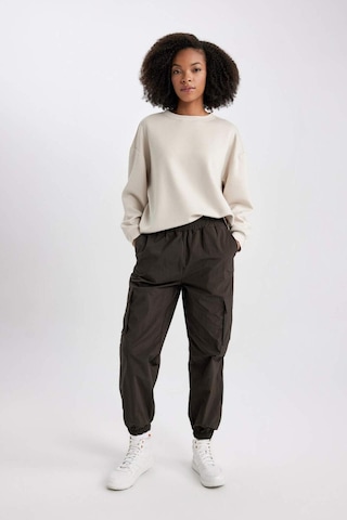 DeFacto Fit Standart Fit Basic Düz Sporcu Paraşüt Pantolon C0373AX23WNBN573