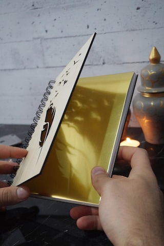 Kuş Tüy Desenli Ahşap Defter - A5 Spiralli - Günlük - Çizgisiz Defter Ahşap Rengi Banu A5 Notebook