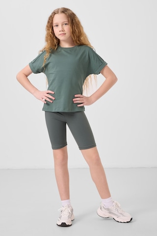 Oversize Fit O Yaka Basic 3lü Paket Beyaz-koyu Bej-açık Yeşil Kız Çocuk T-shirt - 75182 Beyaz-koyu Bej-kaktüs
