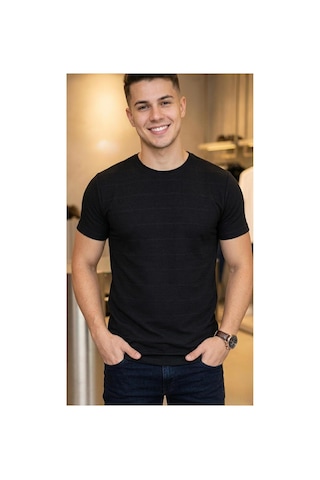Regata Çizgi Desenli Bisiklet Yaka Regular Fit Örme İnce Triko Erkek T-shirt Siyah