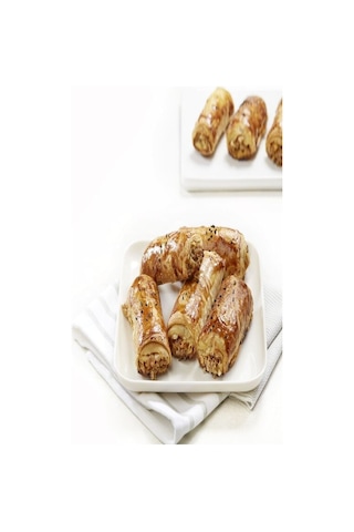 Çengelköy Börekçisi Dondurulmuş Kıymalı Rulo Börek 3 KG + Karışık Poğaça 7'li
