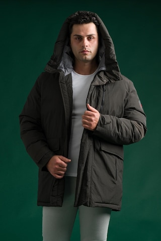 Slimfit Kapşonlu Çıtçıt Ve Fermuar Yan Fermuar Cepli Elyaf Dolgulu Astarlı Erkek Uzun Spor Mont 001