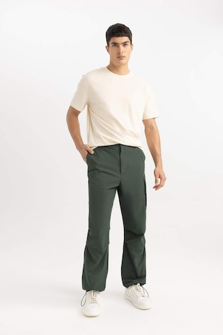 DeFacto Yazlık Pantolon Relax Fit Rahat Kesim Kargo Cepli Beli Paçası Lastikli B4519AX24SPGN542