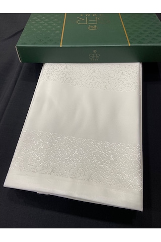 Şerit Pano Desen Leke Tutmaz Yemek Masa Örtüsü 160x220 Cm Krem