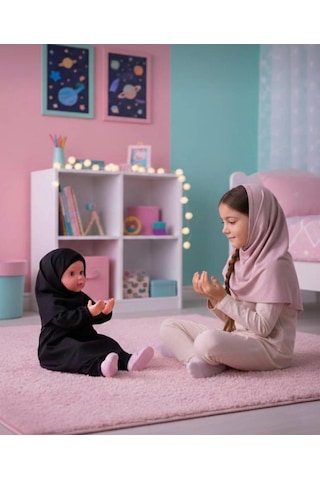 Tesettürlü Bebek Sesli Dua Eden İlahi Okuyan Eğitici Gözleri Hareketli Konuşan Oyuncak Et Bebek 43 Cm