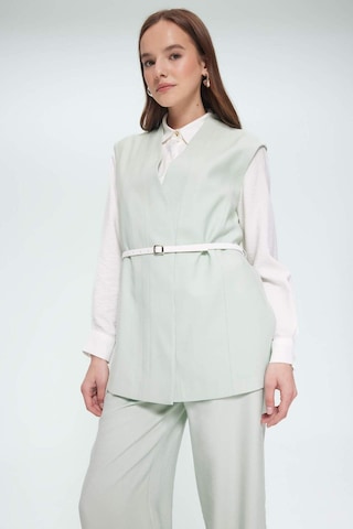 Defacto V Yaka Kemerli Twill Tesettür Klasik Yelek F1371ax25smgn1181 Yeşil