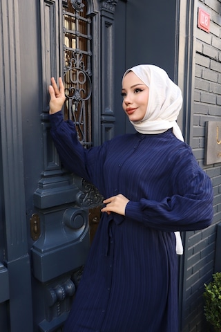 Kadın Lacivert Boydan Düğmeli Yarasa Kol Kuşaklı Lara Keten Uzun Tesettür Elbise Lacivert